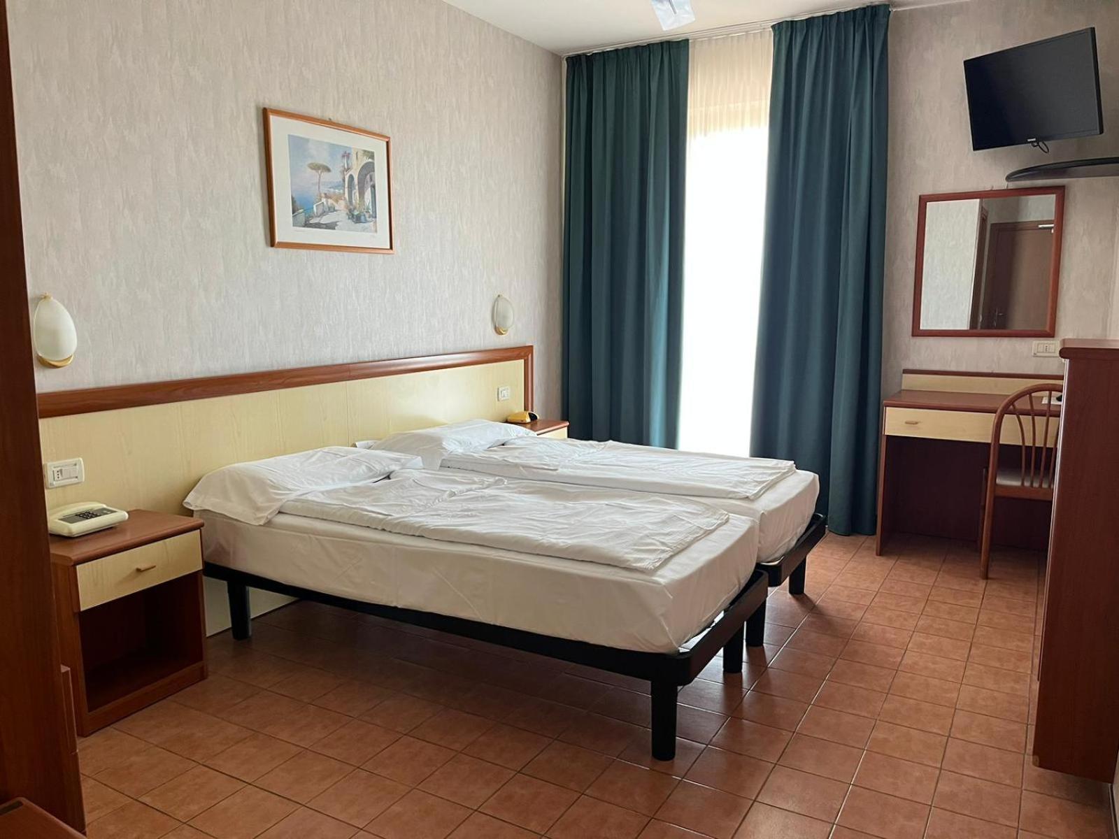 Hotel Florida Limone sul Garda Eksteriør bilde