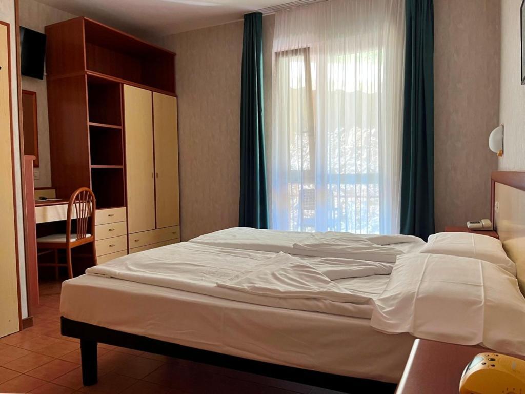 Hotel Florida Limone sul Garda Eksteriør bilde